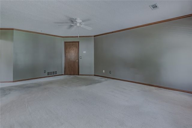 4401 Bogey Drive, Springdale, AR 72764