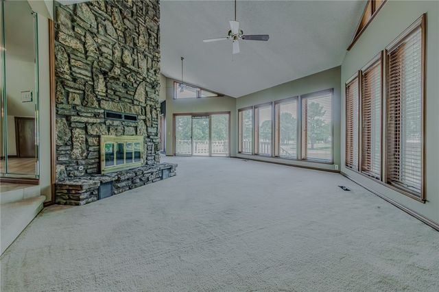 4401 Bogey Drive, Springdale, AR 72764