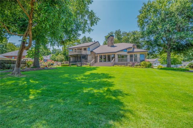 4401 Bogey Drive, Springdale, AR 72764