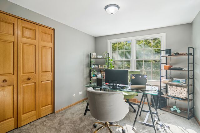 3780 N FIRESTONE Drive, Hoffman Estates, IL 60192