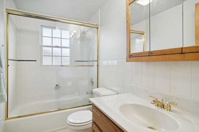 3780 N FIRESTONE Drive, Hoffman Estates, IL 60192