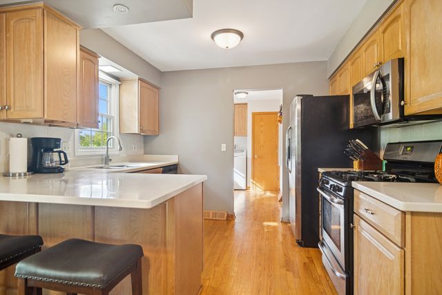 3780 N FIRESTONE Drive, Hoffman Estates, IL 60192