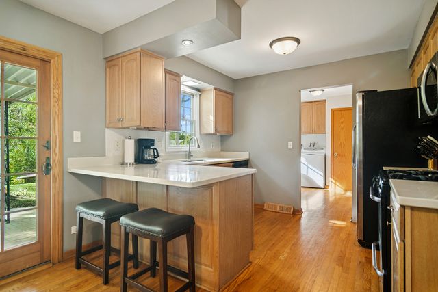 3780 N FIRESTONE Drive, Hoffman Estates, IL 60192