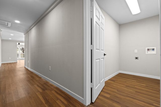 405 E 9th Street, Kemp, TX 75143