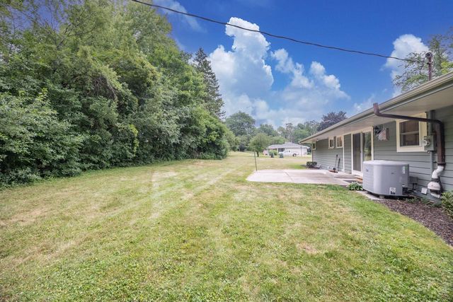 4212 W Scenic AVENUE, Mequon, WI 53092