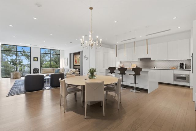 2710 Steel Street 405, Houston, TX 77098