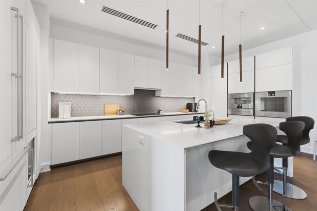 2710 Steel Street 405, Houston, TX 77098