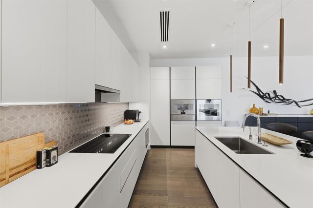 2710 Steel Street 405, Houston, TX 77098