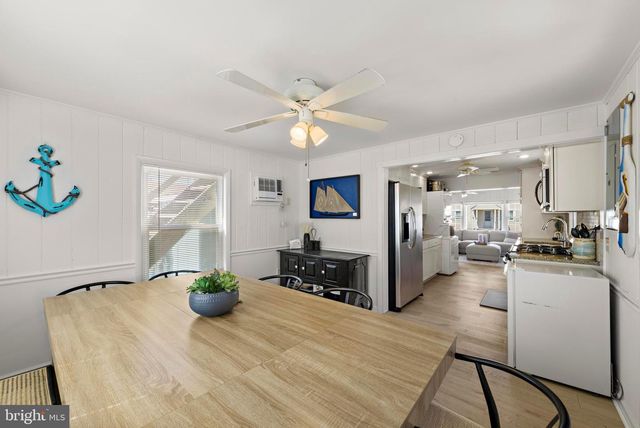 8 E MARYLAND AVE, Long Beach Township, NJ 08008