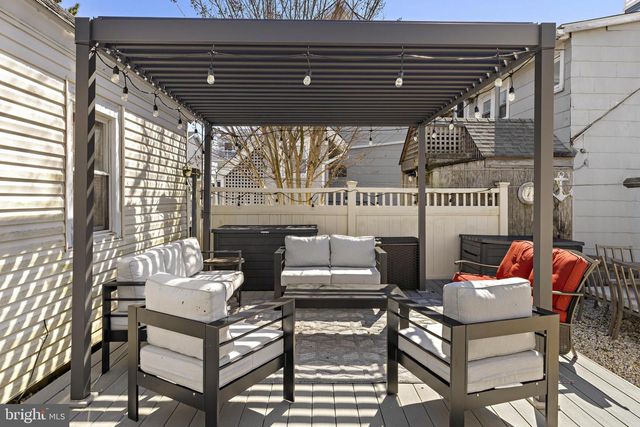 8 E MARYLAND AVE, Long Beach Township, NJ 08008