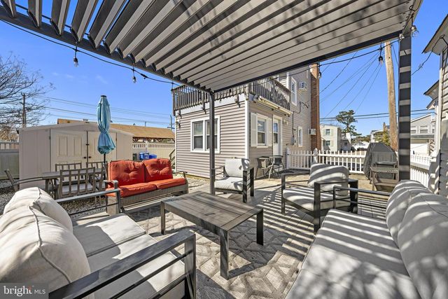 8 E MARYLAND AVE, Long Beach Township, NJ 08008