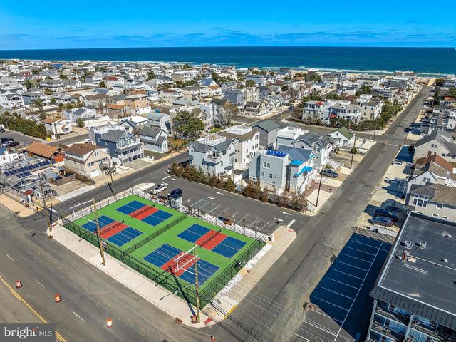 8 E MARYLAND AVE, Long Beach Township, NJ 08008