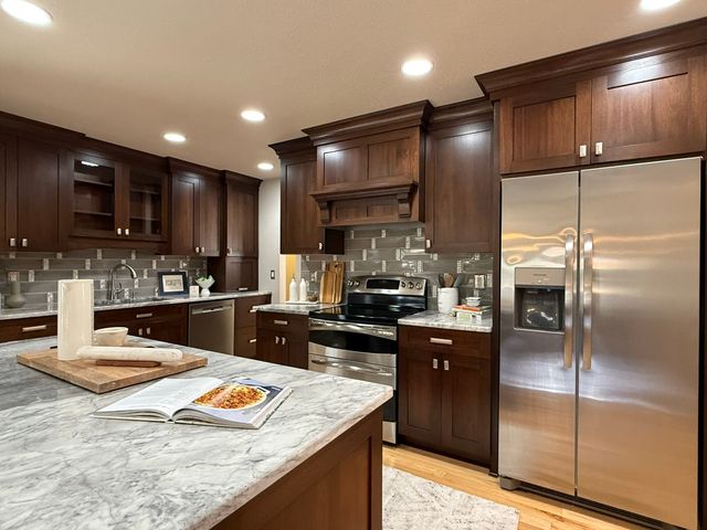 1161 23rd Street, West Des Moines, IA 50266