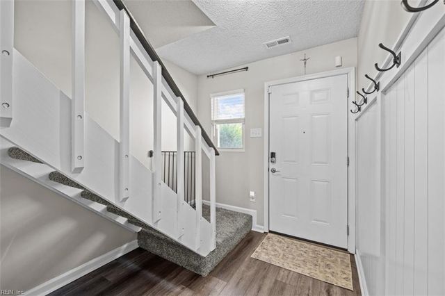 4703 Sweetwood CT, Virginia Beach, VA 23462