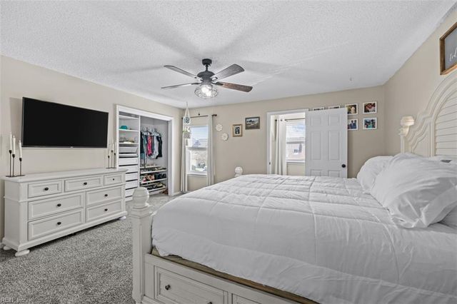 4703 Sweetwood CT, Virginia Beach, VA 23462