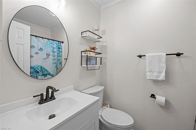 4703 Sweetwood CT, Virginia Beach, VA 23462