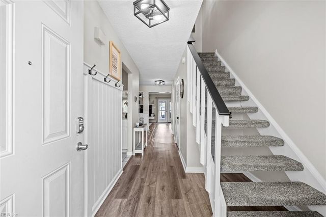 4703 Sweetwood CT, Virginia Beach, VA 23462