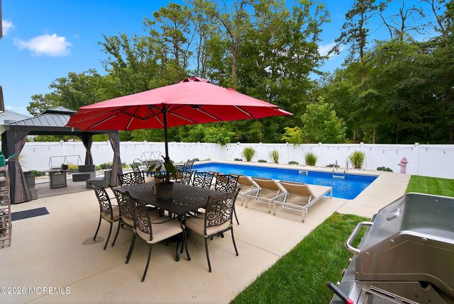 7 Cidermill Court, Howell, NJ 07731