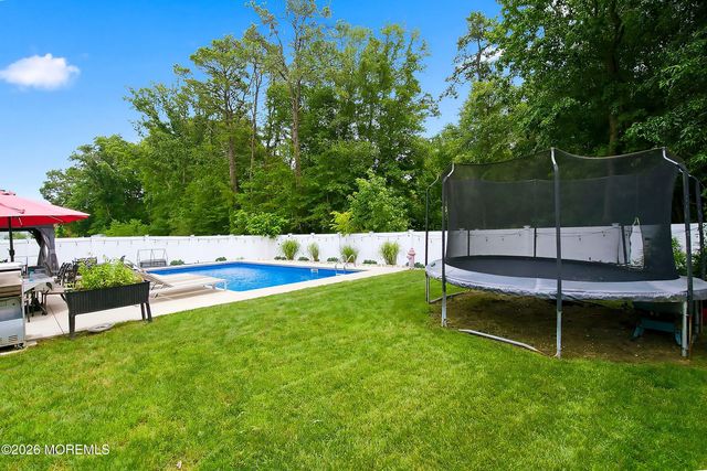 7 Cidermill Court, Howell, NJ 07731