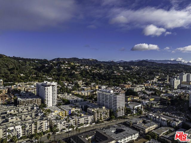 7320 Hawthorn Avenue 315, Los Angeles, CA 90046