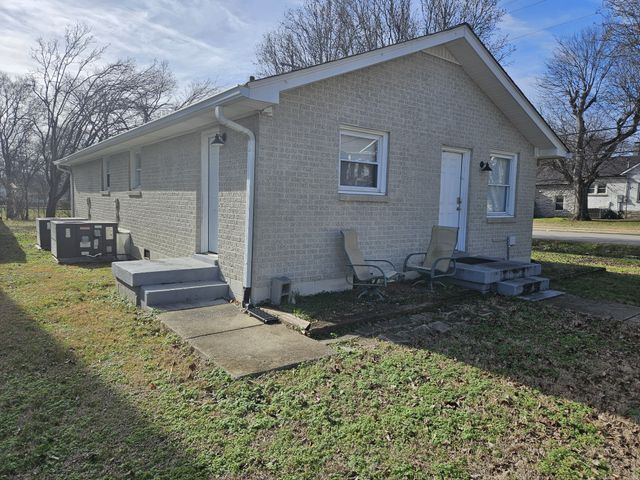 500 Cumberland Ave, Madison, TN 37115