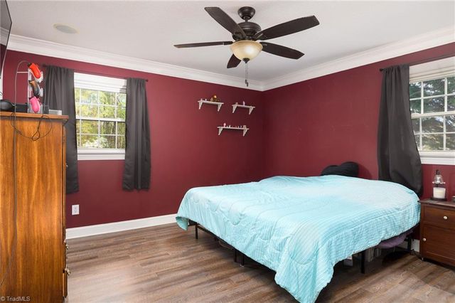 2305 Pine Meadow Drive, Kernersville, NC 27284