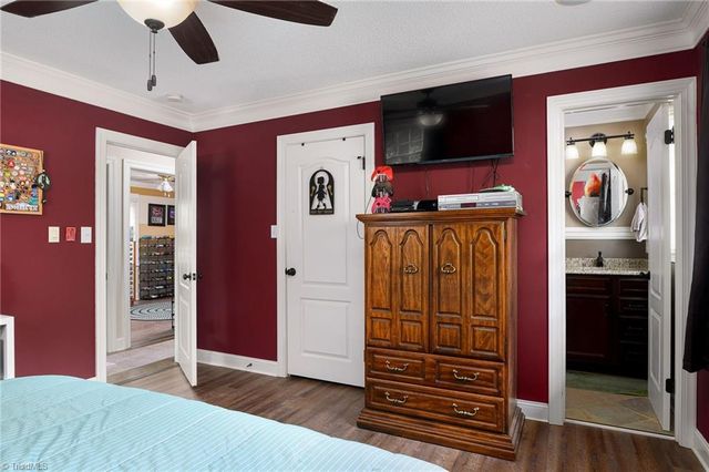 2305 Pine Meadow Drive, Kernersville, NC 27284