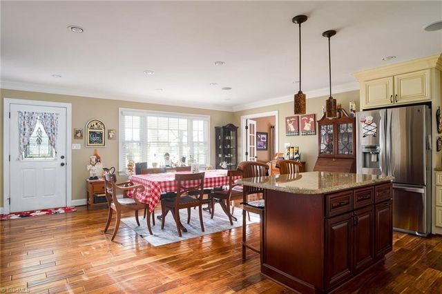 2305 Pine Meadow Drive, Kernersville, NC 27284