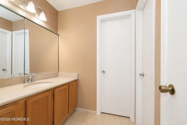 604 Meadow Run, Brick, NJ 08724