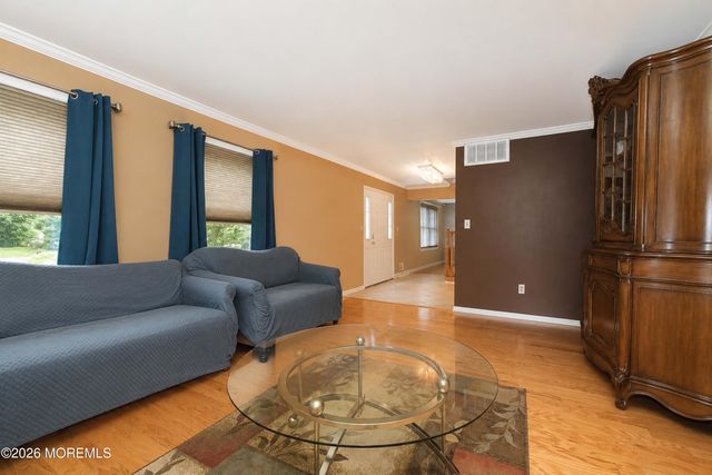 604 Meadow Run, Brick, NJ 08724