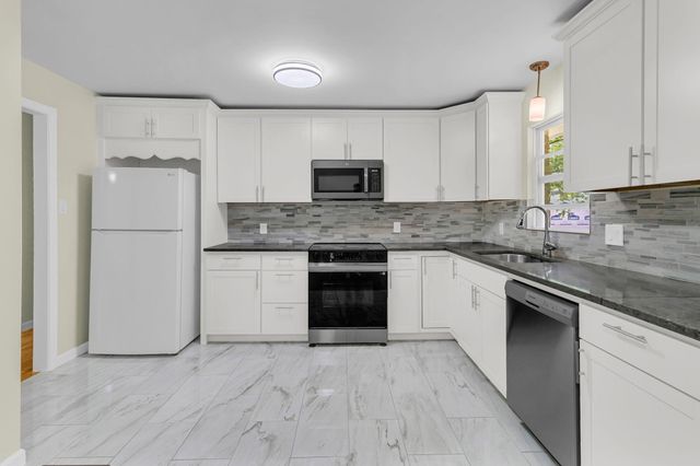 114 Wilson Drive, Summerville, SC 29483