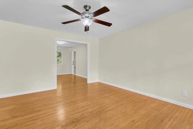 114 Wilson Drive, Summerville, SC 29483