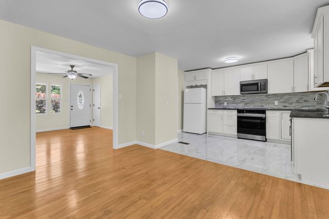 114 Wilson Drive, Summerville, SC 29483
