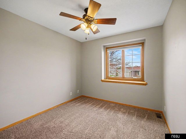 14901 Bordeaux Avenue, Bellevue, NE 68123