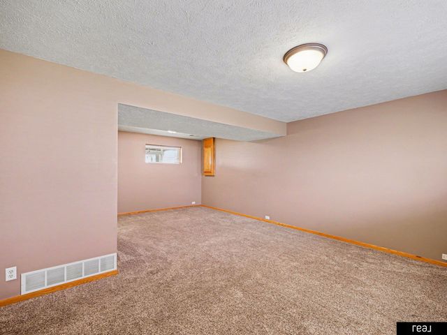 14901 Bordeaux Avenue, Bellevue, NE 68123