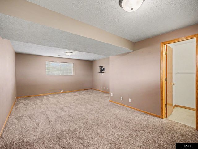 14901 Bordeaux Avenue, Bellevue, NE 68123