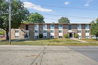 4210 62nd Street 2, Urbandale, IA 50322