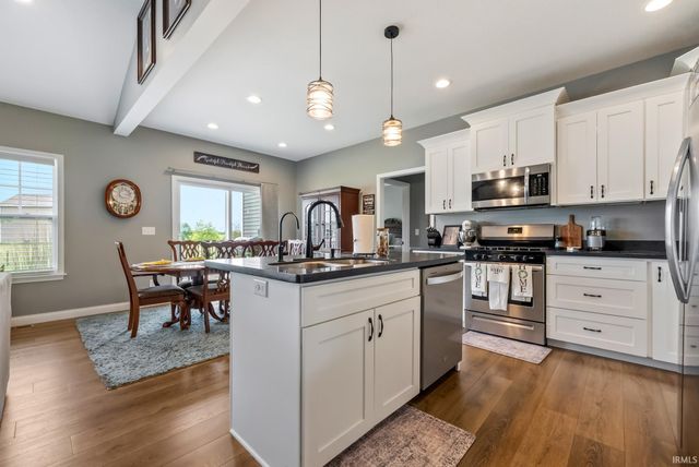 5026 N Sawgrass Lane, Leesburg, IN 46538