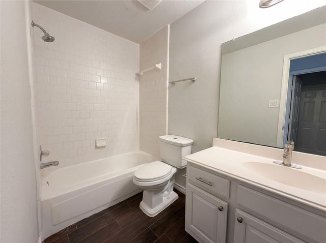 3503 Somerton Drive, La Porte, TX 77571