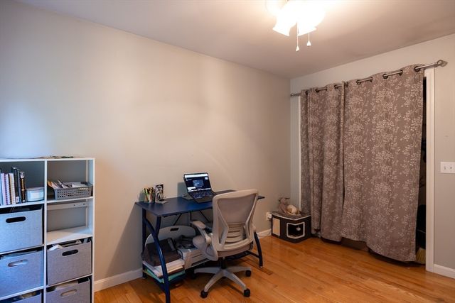 17 Atwater Pl, West Brookfield, MA 01585