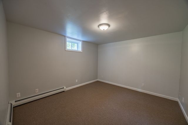 17 Atwater Pl, West Brookfield, MA 01585