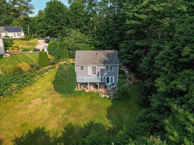 17 Atwater Pl, West Brookfield, MA 01585