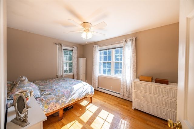17 Atwater Pl, West Brookfield, MA 01585