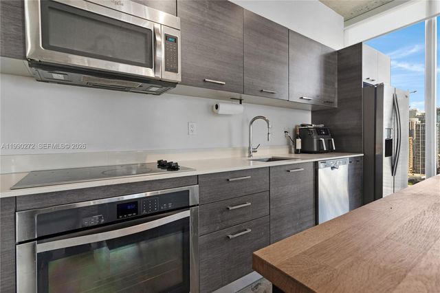 151 SE 1st St 2802, Miami, FL 33131