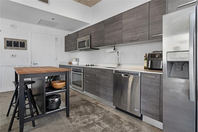 151 SE 1st St 2802, Miami, FL 33131