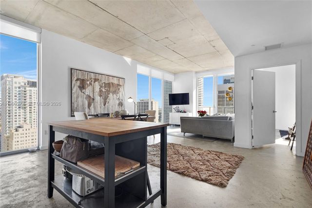 151 SE 1st St 2802, Miami, FL 33131