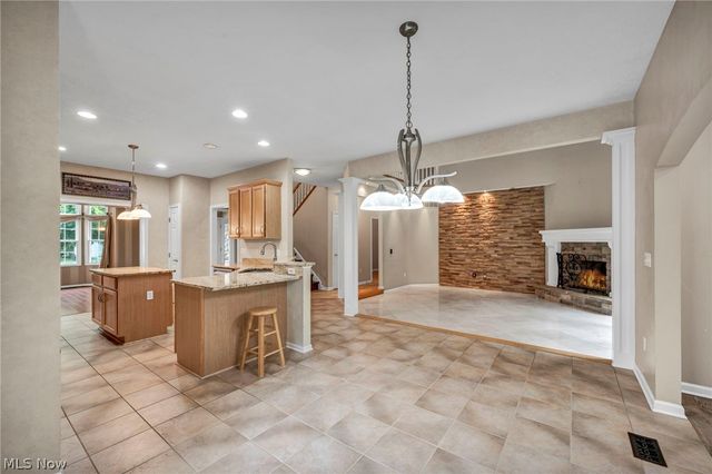 7043 Navajo Trail, Solon, OH 44139