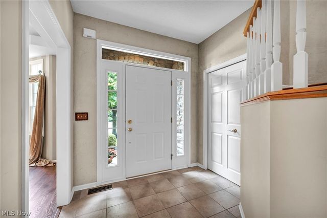 7043 Navajo Trail, Solon, OH 44139