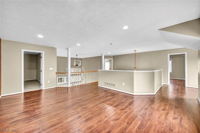 7043 Navajo Trail, Solon, OH 44139