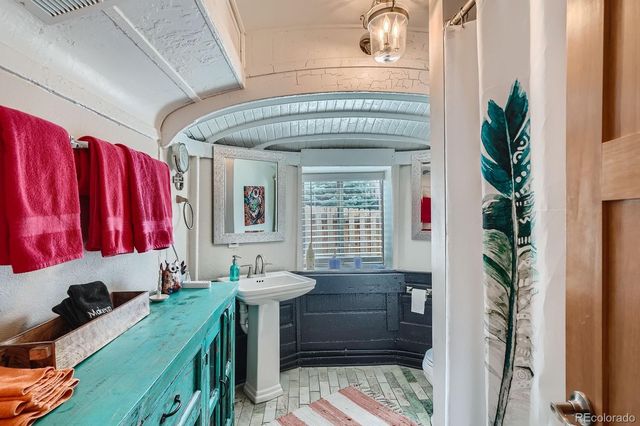 835 Urban Street, Lakewood, CO 80401